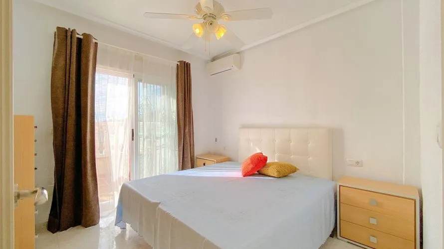 3 bedrooms house for sale, Torrevieja, Spain No. 32536 № 16