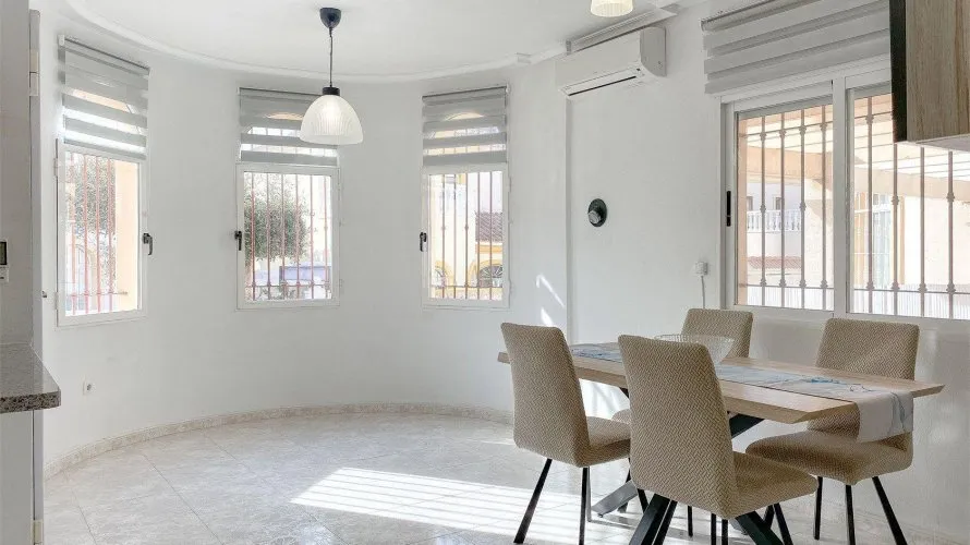 3 bedrooms house for sale, Torrevieja, Spain No. 32536 № 12