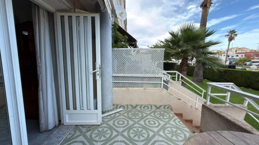 1 bedroom bungalow for sale, Torrevieja, Spain No. 32597 № 16