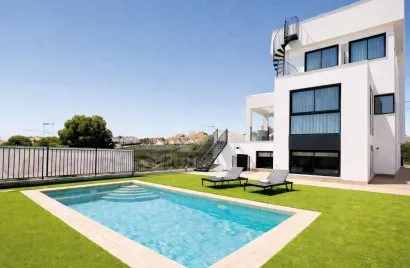 3 bedrooms house for sale, Algorfa, Spain No. 32616