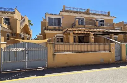 3 bedrooms house for sale, Torrevieja, Spain No. 32540