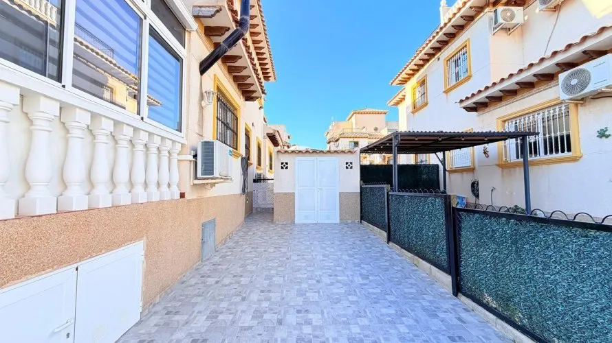 2 bedrooms house for sale, Campoamor, Spain No. 32543 № 25