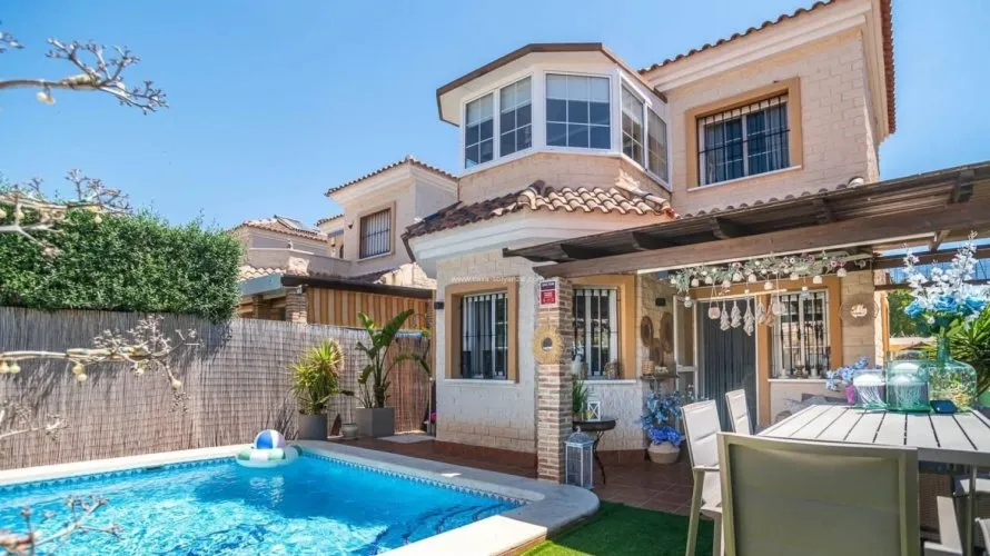 3 bedrooms villa for sale, Guardamar del Segura, Spain No. 32606 № 17
