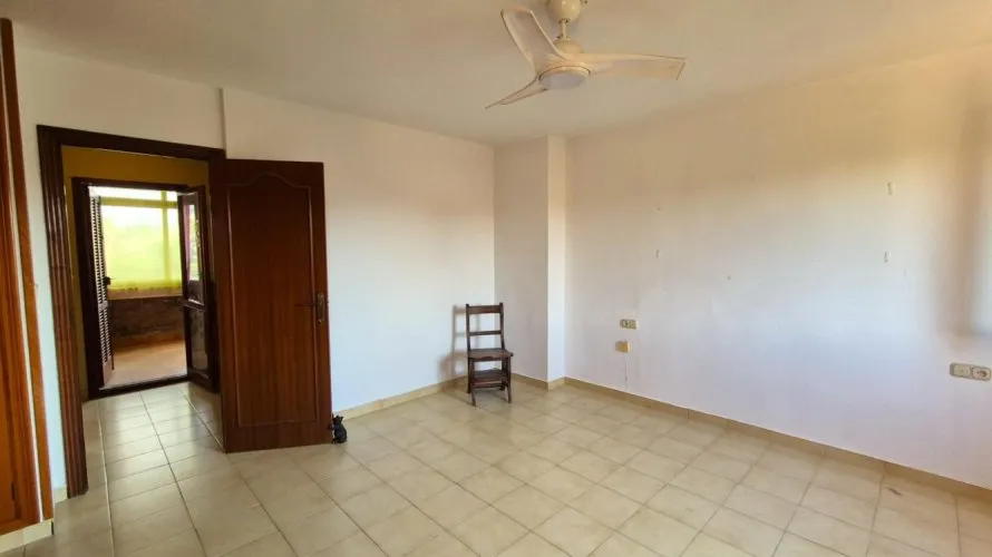 4 bedrooms house for sale, San Juan, Spain No. 32610 № 3