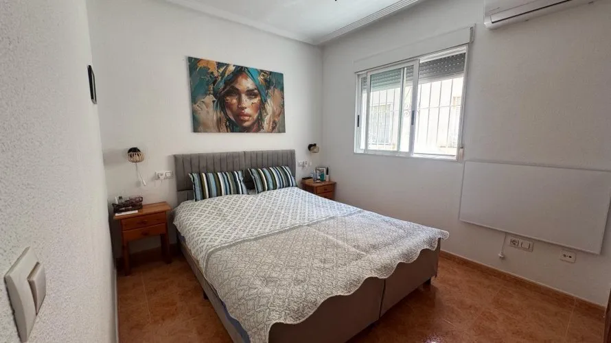 2 bedrooms house for sale, Torrevieja, Spain No. 32542 № 14