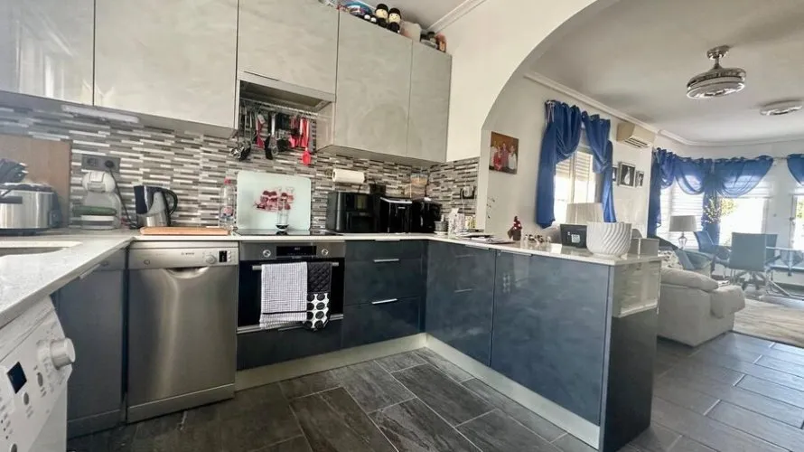 80m² villa for sale, Algorfa, Spain No. 32549 № 8