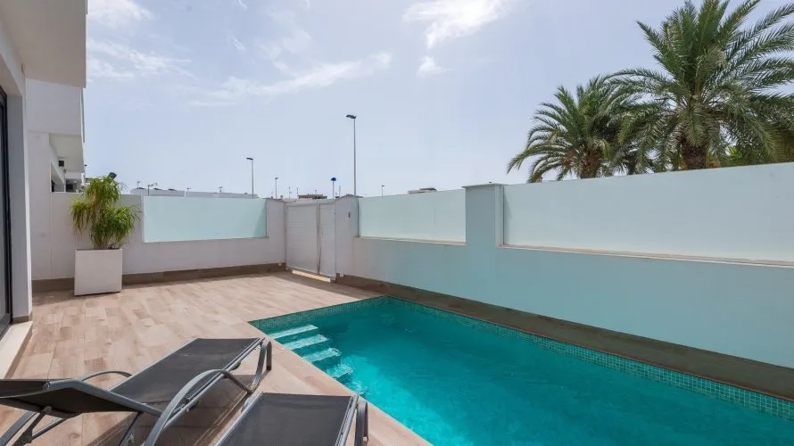 121m² villa for sale, Las Esperanzas, Spain No. 32583 № 1