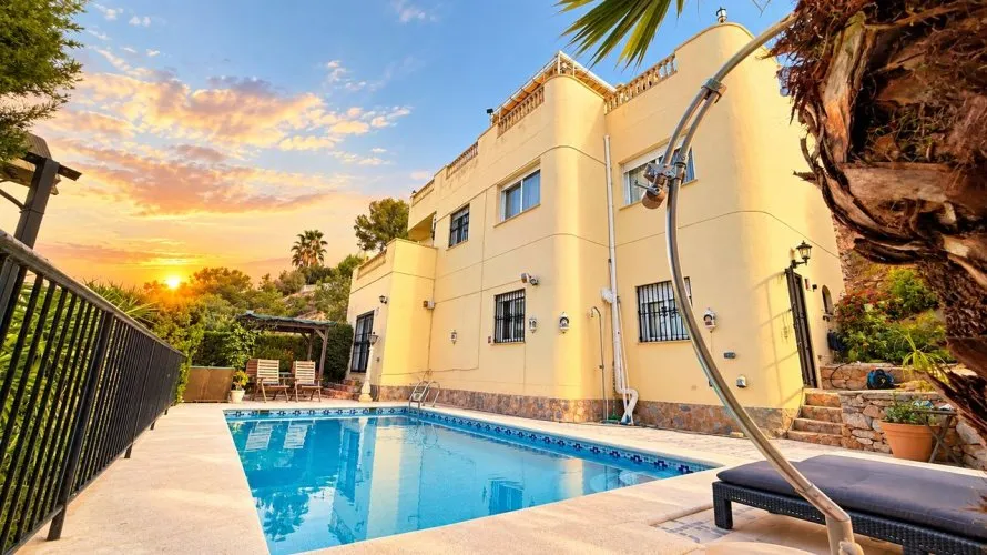 220m² villa for sale, Alicante, Spain No. 32618 № 27