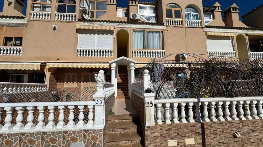 65m² bungalow for sale, Torrevieja, Spain No. 32651 № 21