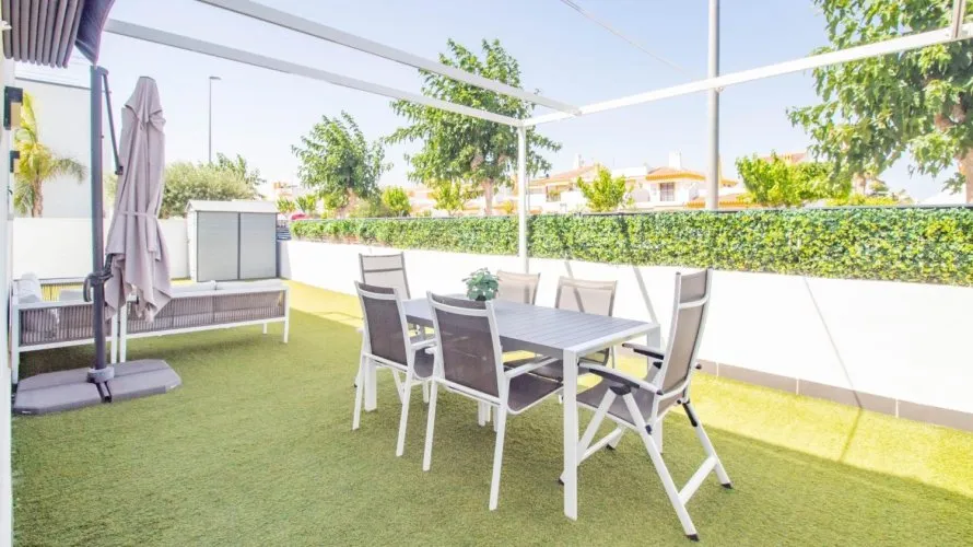 65m² bungalow for sale, Pilar de la Horadada, Spain No. 32664 № 7