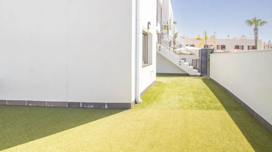 65m² bungalow for sale, Pilar de la Horadada, Spain No. 32664 № 1