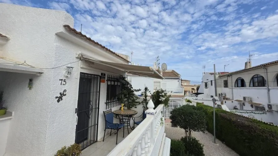 1 bedroom bungalow for sale, Torrevieja, Spain No. 32640 № 21