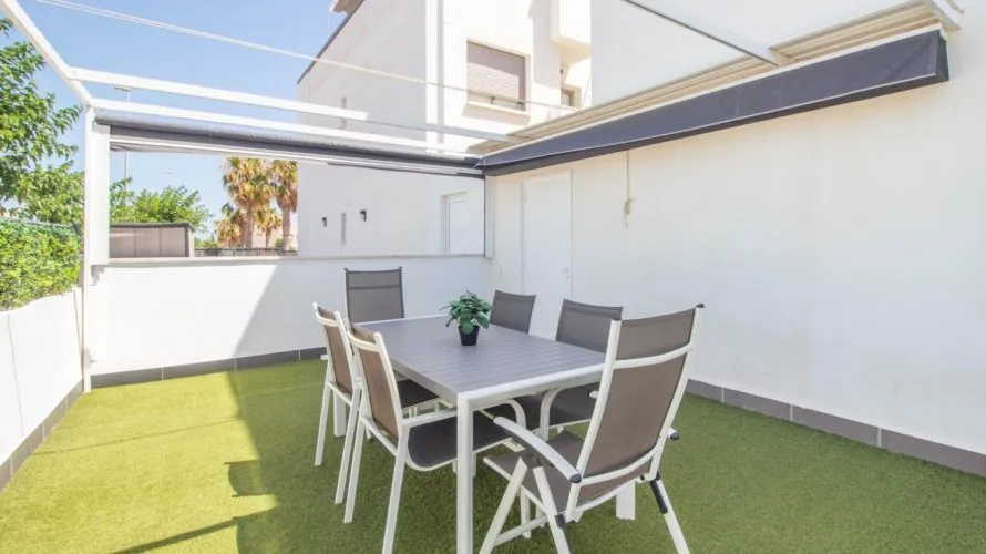 65m² bungalow for sale, Pilar de la Horadada, Spain No. 32664 № 8