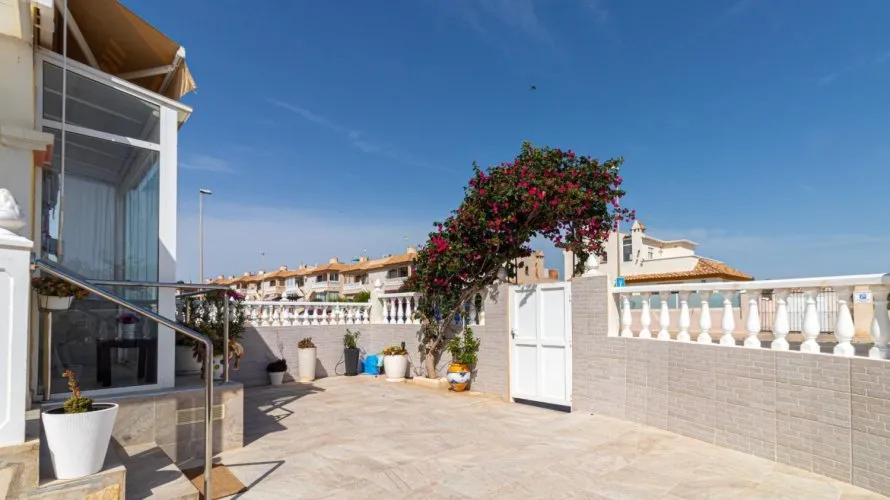 74m² house for sale, Cabo Roig, Spain No. 32663 № 20